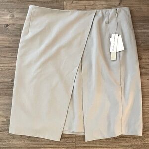 Amanda + Chelsea Stylish Gray Ski